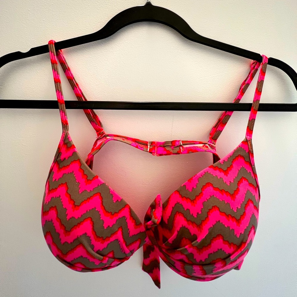 Pink push up bikini bottoms and top, size M
